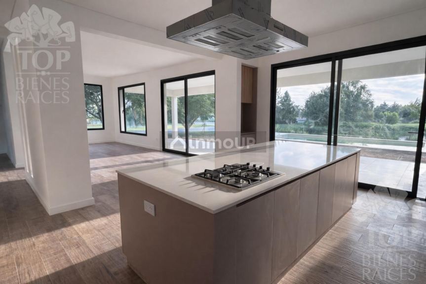Casa en Venta en Escobar, G.B.A. Zona Norte