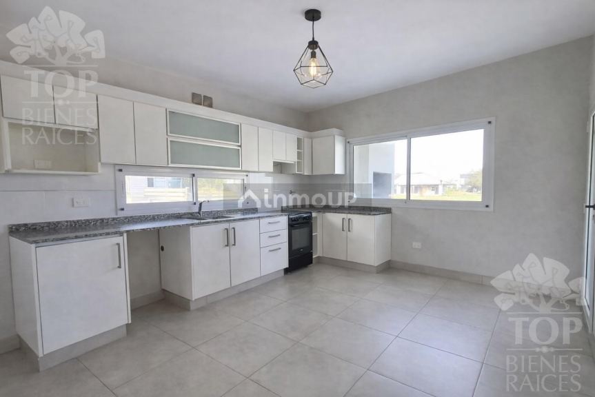 Casa en Venta en Escobar, G.B.A. Zona Norte