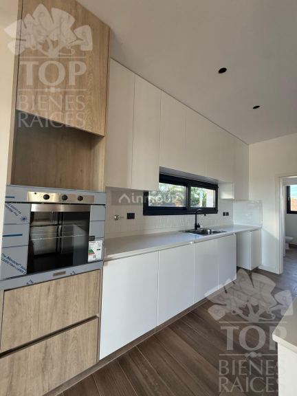 Casa en Venta en Tigre, G.B.A. Zona Norte