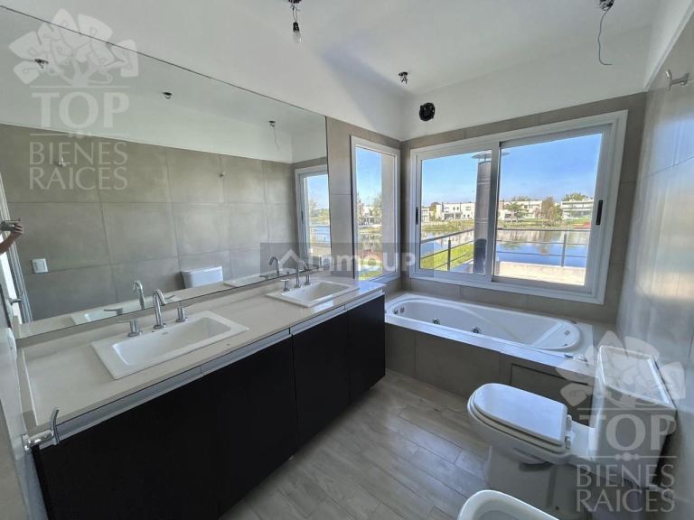 Casa en Venta en Escobar, G.B.A. Zona Norte