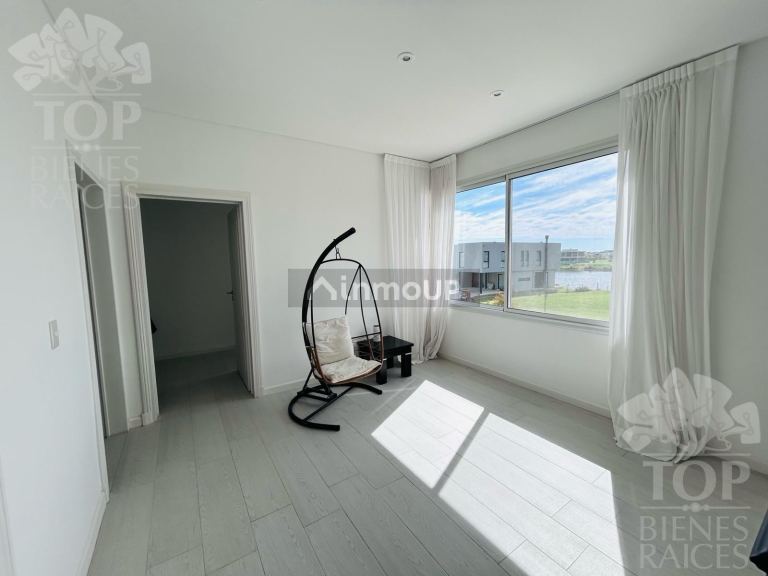 Casa en Alquiler en Escobar, G.B.A. Zona Norte