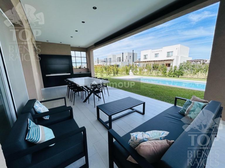 Casa en Alquiler en Escobar, G.B.A. Zona Norte