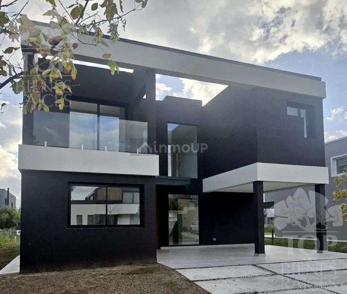 Casa en Venta en Escobar, G.B.A. Zona Norte