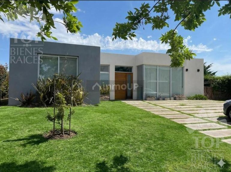 Casa en Alquiler en Escobar, G.B.A. Zona Norte