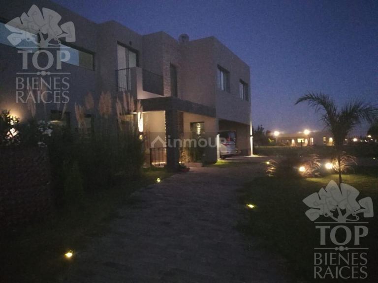 Casa en Venta en Escobar, G.B.A. Zona Norte