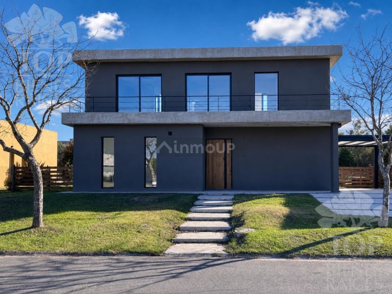 Casa en Venta en Escobar, G.B.A. Zona Norte