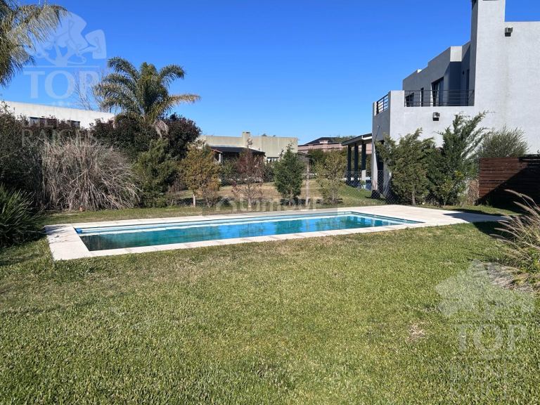 Casa en Alquiler en Escobar, G.B.A. Zona Norte