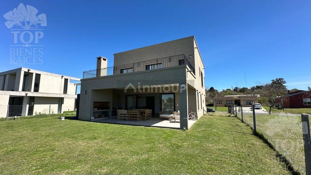 Casa en Alquiler en Escobar, G.B.A. Zona Norte