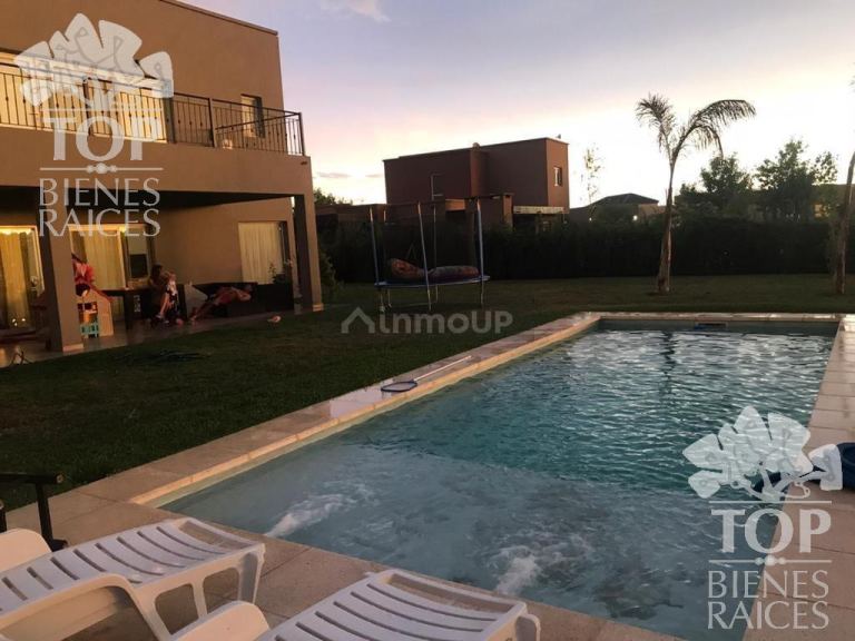 Casa en Venta en Escobar, G.B.A. Zona Norte
