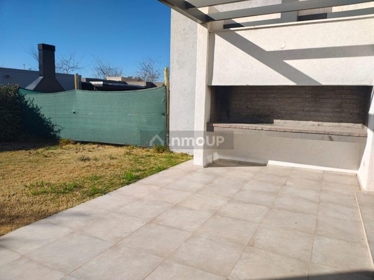 Casa en Alquiler en Lujan de Cuyo, Mendoza