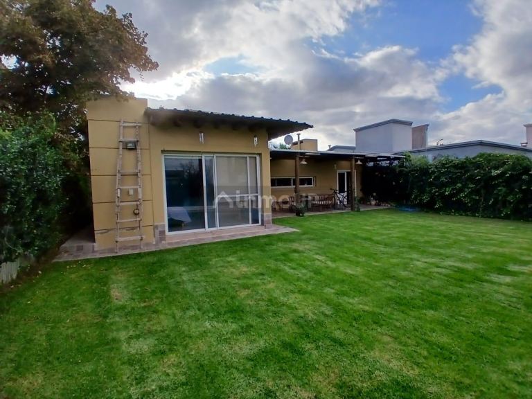Casa en Alquiler en Maipu, Mendoza