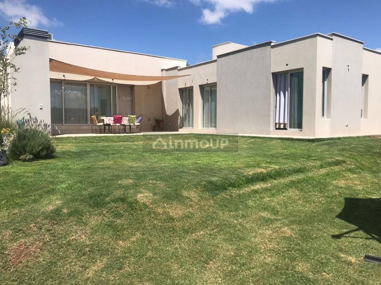 Casa en Venta en Maipu, Mendoza