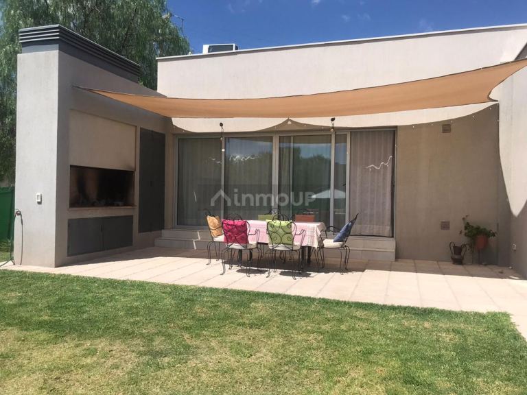 Casa en Venta en Maipu, Mendoza