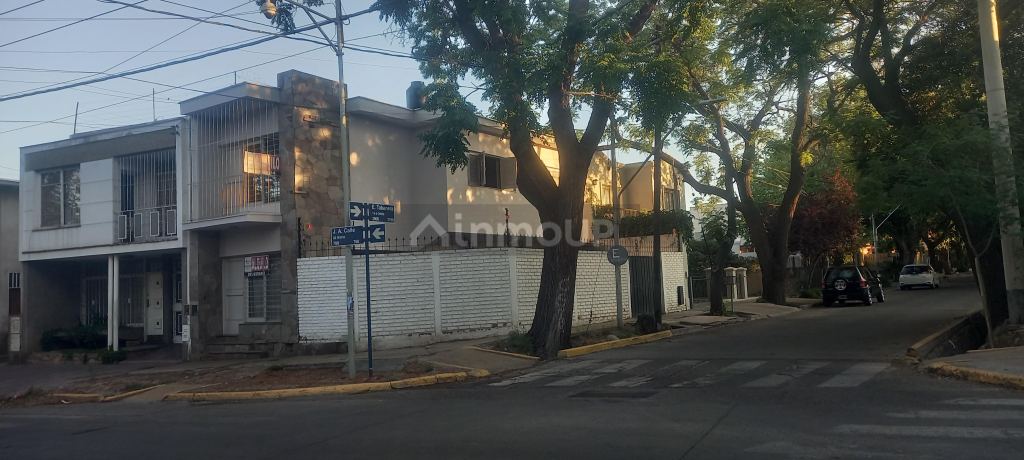 Casa en Alquiler en Capital, Mendoza