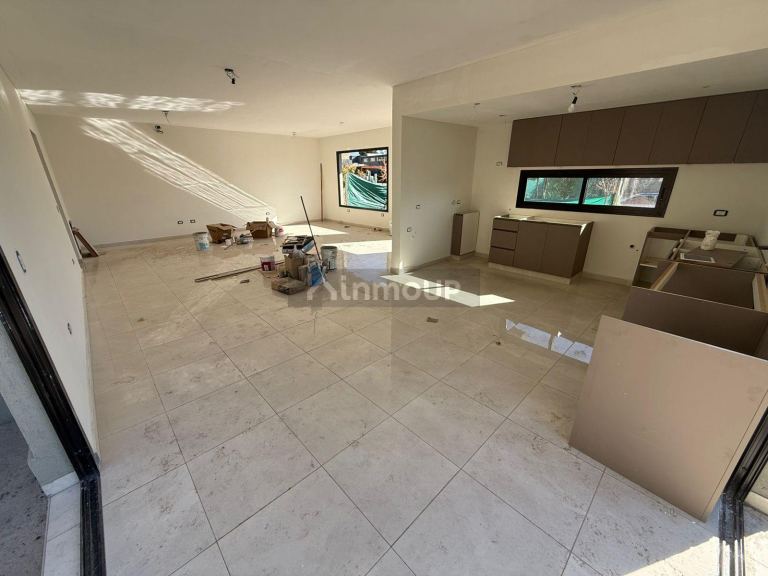Casa en Venta en Maipu, Mendoza