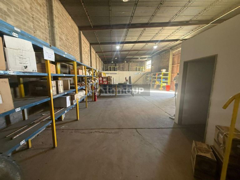 Galpon en Alquiler en Lujan de Cuyo, Mendoza - USD 11.000 | Inmoup - 24