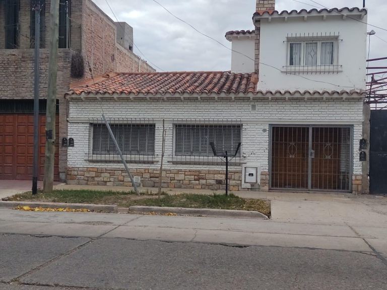 Casa en Venta en Guaymallen, Mendoza