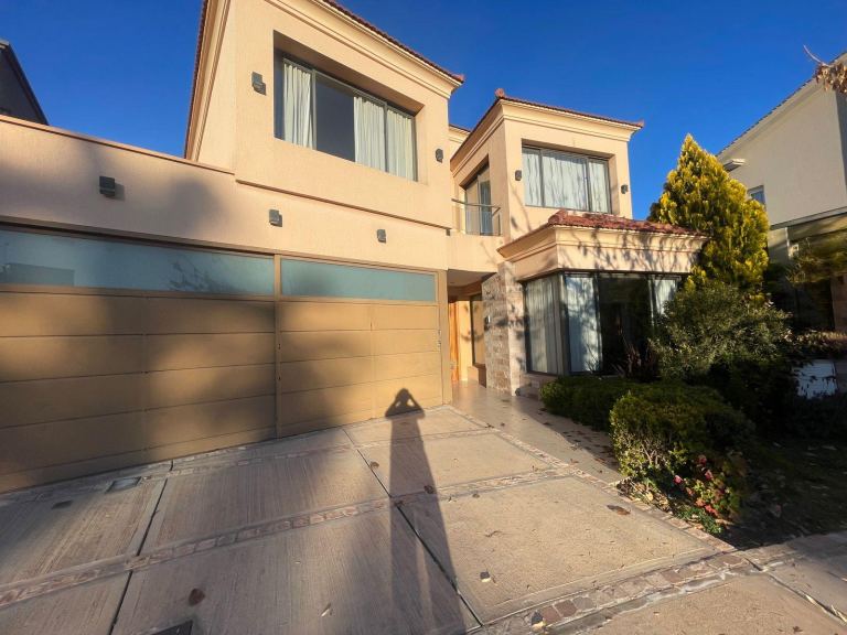 Casa en Venta en Guaymallen, Mendoza
