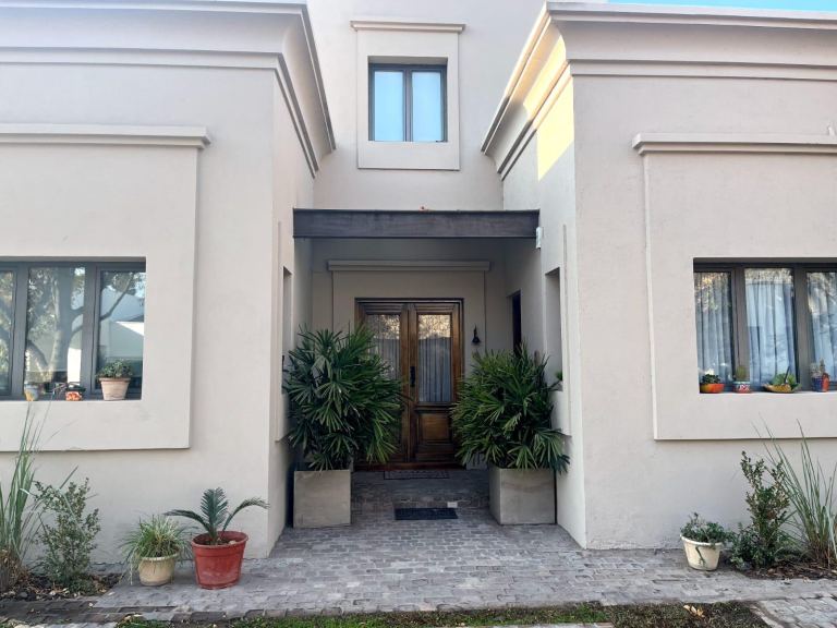 Casa en Venta en Guaymallen, Mendoza