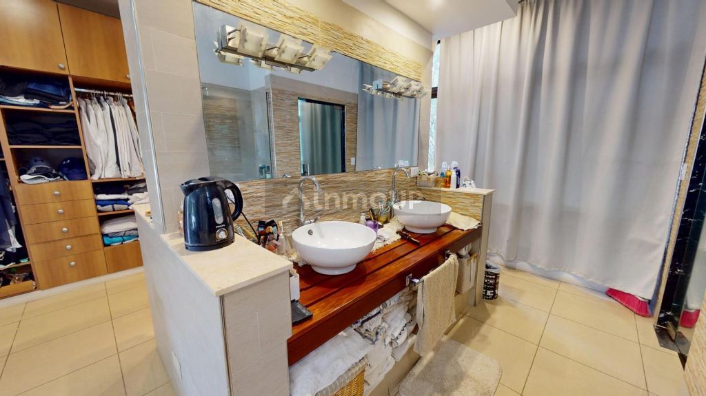 Casa en Venta en Malvinas Argentinas, G.B.A. Zona Norte