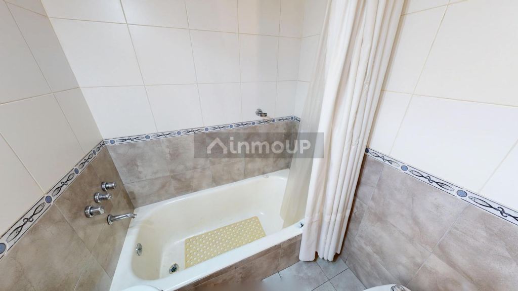 Casa en Venta en General San Martin, G.B.A. Zona Norte