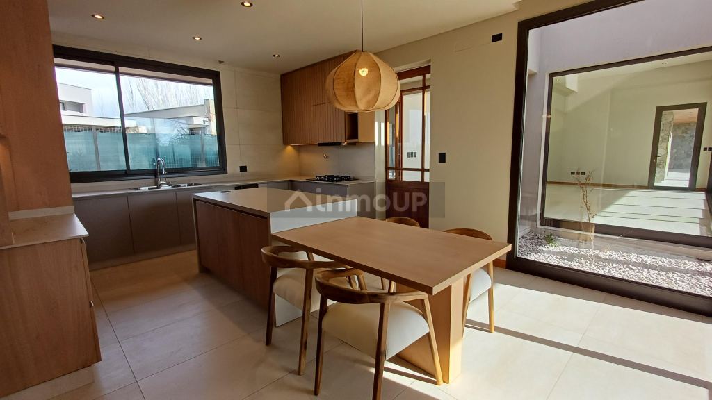 Casa en Venta en Lujan de Cuyo, Mendoza