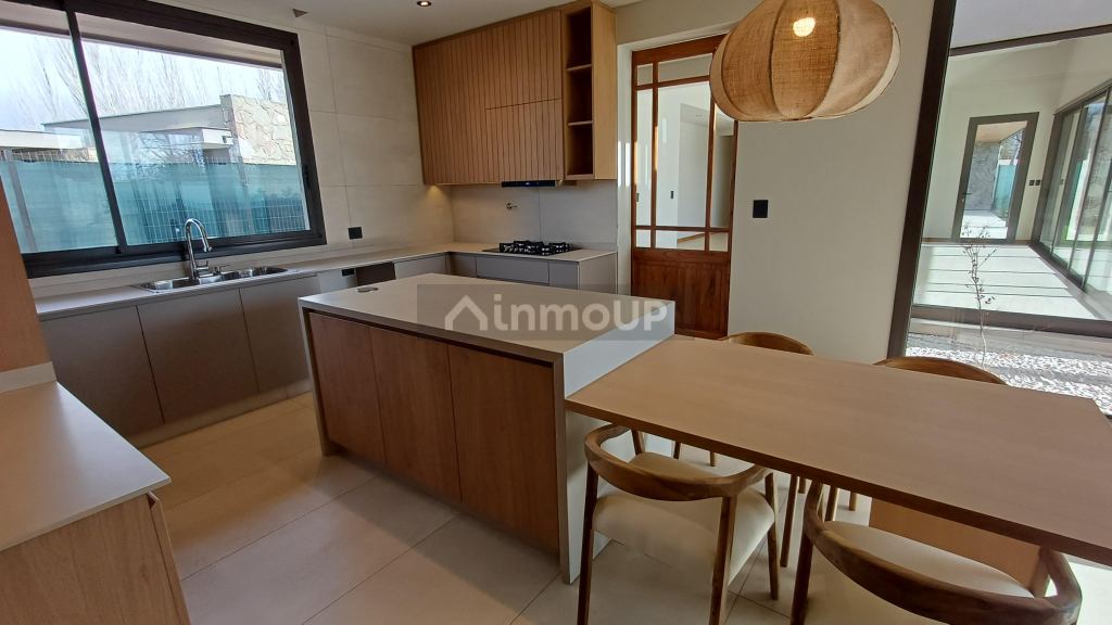 Casa en Venta en Lujan de Cuyo, Mendoza