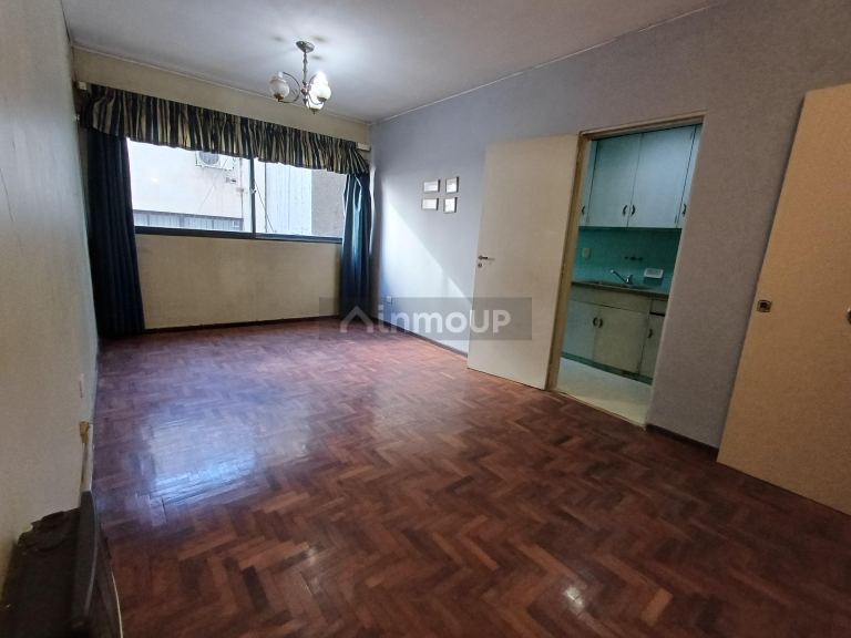 Capital Av España 820