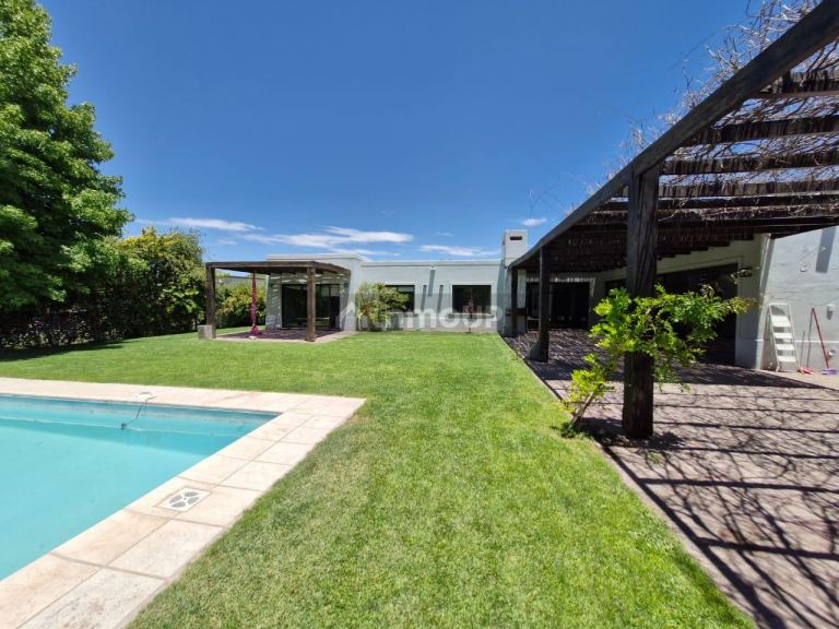 Casa en Venta en Lujan de Cuyo, Mendoza