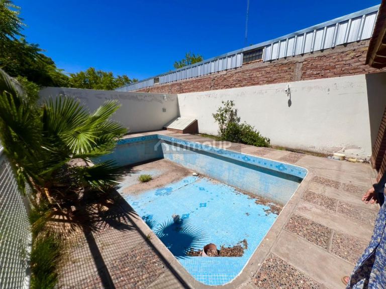 Casa en Venta en Guaymallen, Mendoza