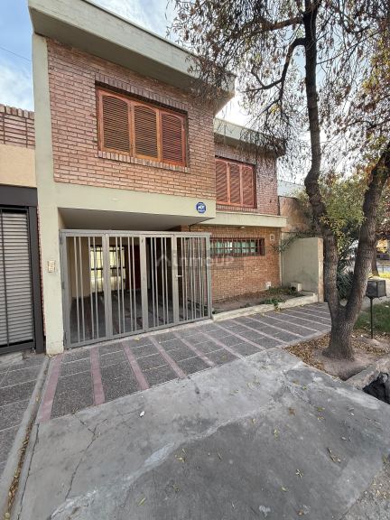 Casa en Venta en Capital, Mendoza