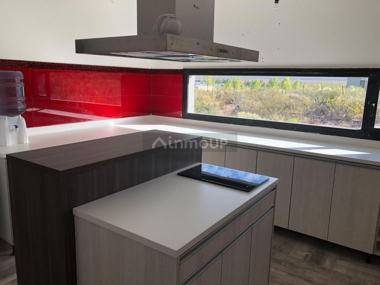 Casa en Venta en Confluencia, Neuquen