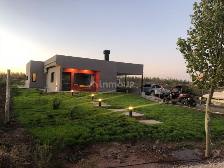 Casa en Venta en Confluencia, Neuquen
