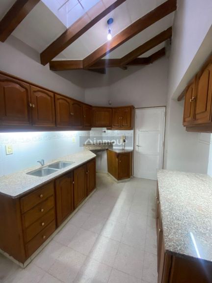 Casa en Venta en Capital, Mendoza - USD 160.000 | Inmoup - 8