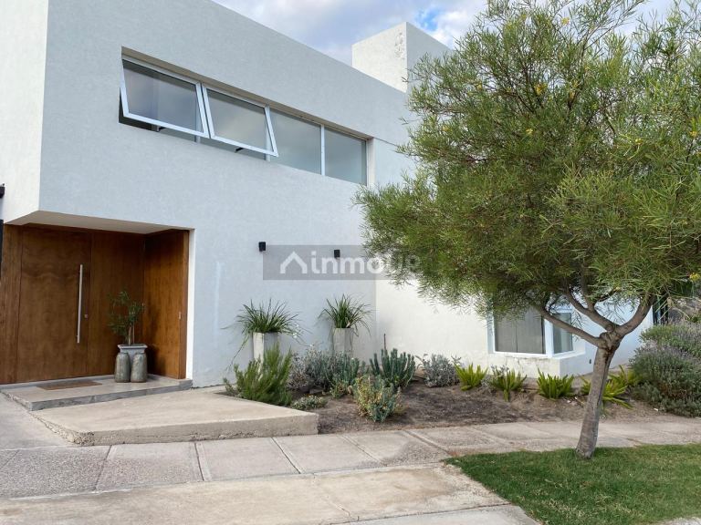 Casa en Alquiler en Las Heras, Mendoza