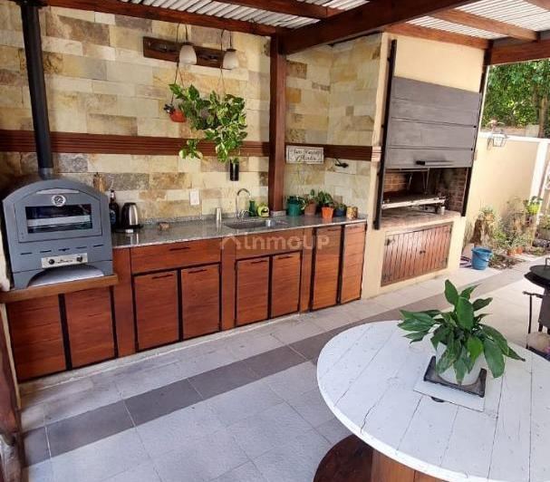 Casa Quinta en Alquiler en Almirante Brown, G.B.A. Zona Sur