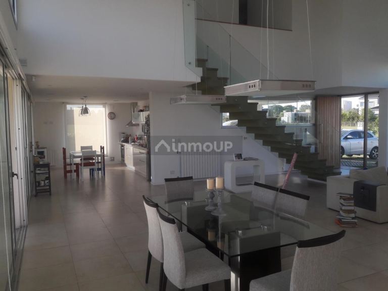 Casa en Venta en Funes, Santa Fe - USD 650.000 | Inmoup - 9