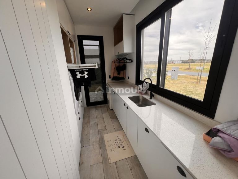 Casa en Venta en Funes, Santa Fe - USD 770.000 | Inmoup - 21