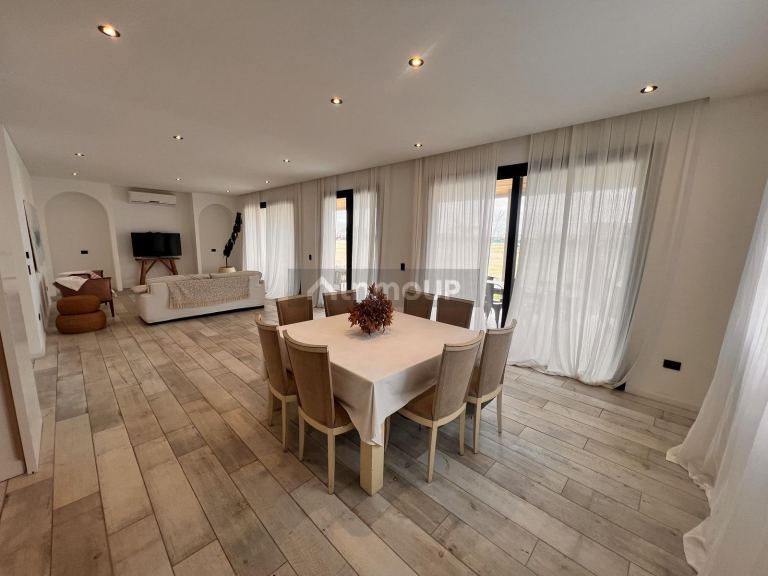 Casa en Venta en Funes, Santa Fe - USD 770.000 | Inmoup - 14