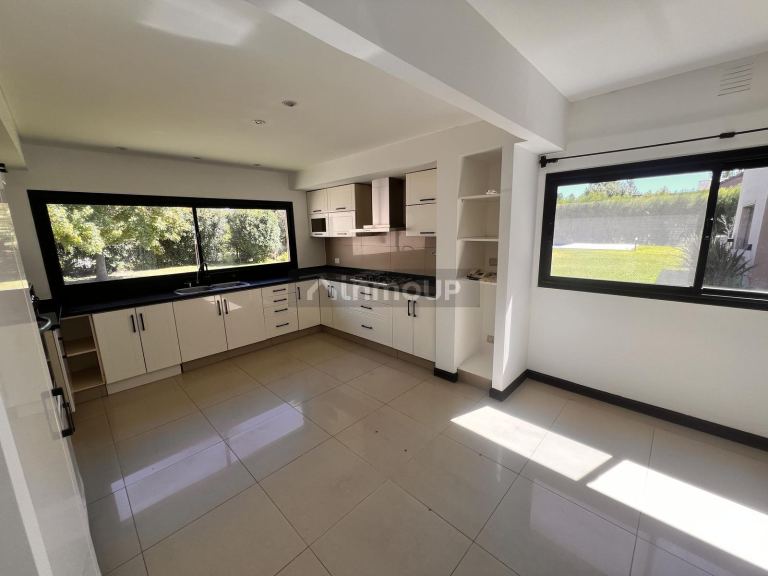 Casa en Venta en Funes, Santa Fe - USD 690.000 | Inmoup - 27