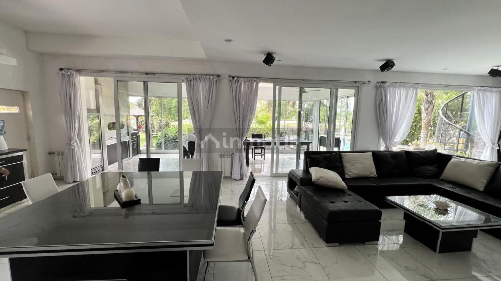 Casa en Alquiler en Roldán, Santa Fe