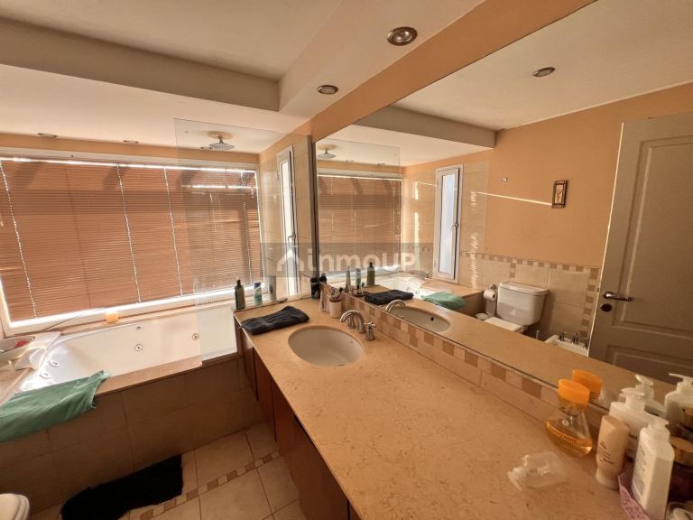 Casa en Venta en Funes, Santa Fe
