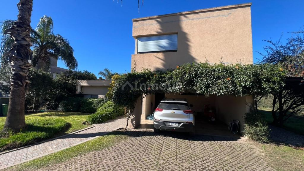 Casa en Venta en Funes, Santa Fe
