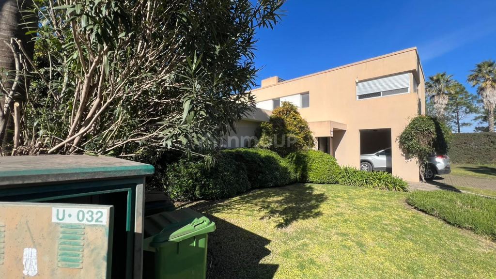Casa en Venta en Funes, Santa Fe