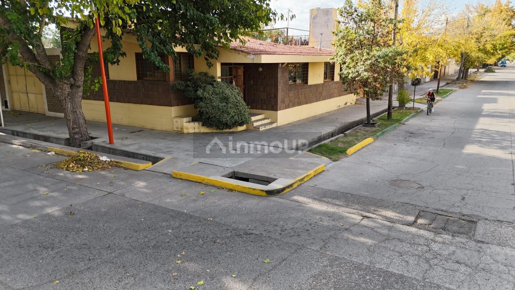 Casa en Venta en Rivadavia, Mendoza