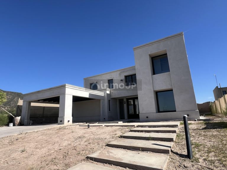 Casa en Venta en Las Heras, Mendoza