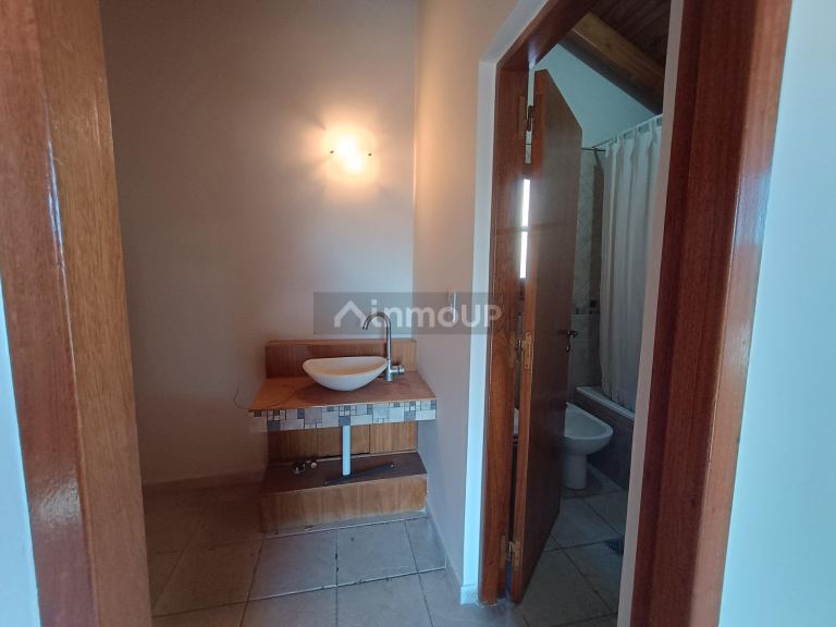 Casa en Alquiler en Lujan de Cuyo, Mendoza - USD 1.600 | Inmoup - 9
