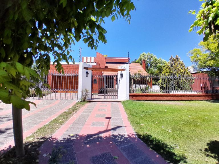 Chalet en Venta en Maipu, Mendoza