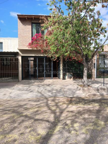 Casa en Venta en Guaymallen, Mendoza