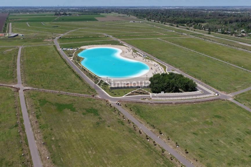 Funes Vida Lagoon al 600